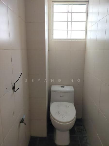 Pejabat untuk Disewa di Petaling Jaya (Selangor) - Zeyang Ng - Bathroom - PropertyGuru.com.my