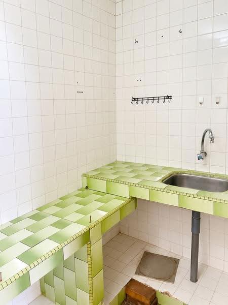 2.5-storey Terraced House for Sale in Taman Sri Sinar (Segambut) - YT Phang - Kitchen - PropertyGuru.com.my