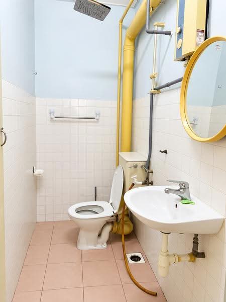 2.5-storey Terraced House for Sale in Taman Sri Sinar (Segambut) - YT Phang - Bathroom - PropertyGuru.com.my