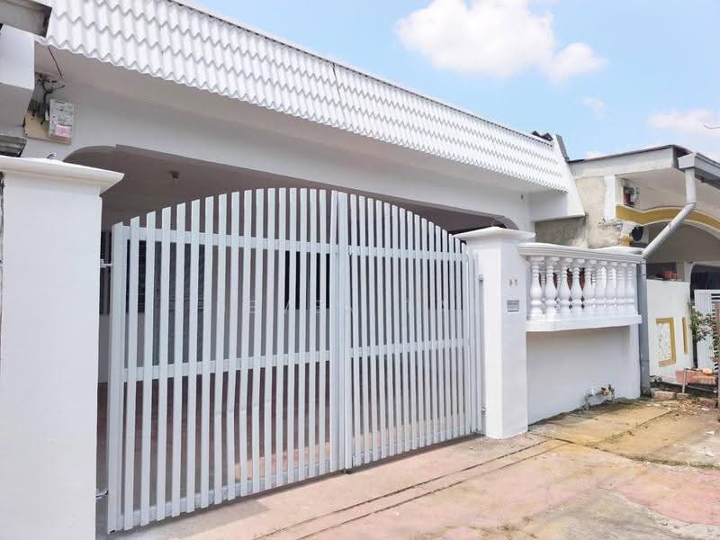 Rumah Teres 1-Tingkat untuk Dijual di Bandar Kulai (Kulai) - Seven Tay - Exterior - PropertyGuru.com.my