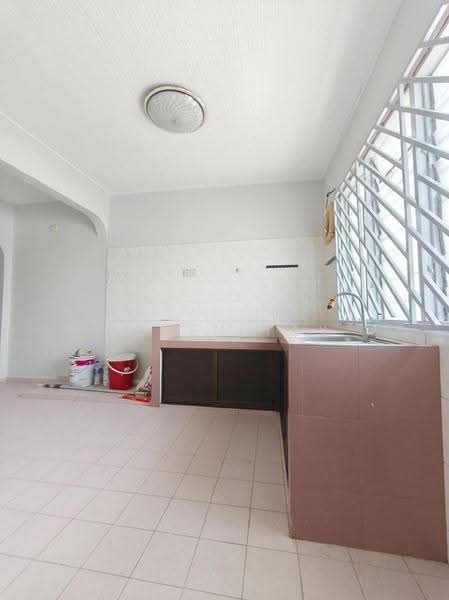 Rumah Teres 1-Tingkat untuk Dijual di Bandar Kulai (Kulai) - Seven Tay - Kitchen - PropertyGuru.com.my