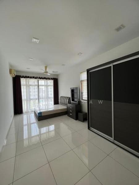 Kondominium untuk Dijual di The Light Linear - Scott Saw - Bedroom - PropertyGuru.com.my