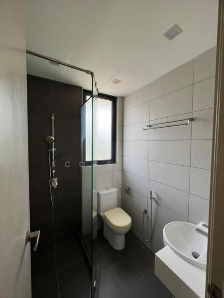 Kondominium untuk Dijual di The Light Linear - Scott Saw - Bathroom - PropertyGuru.com.my