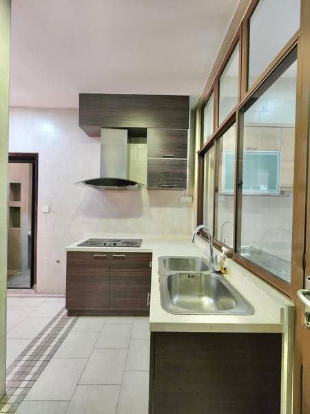 Rumah Teres 2-Tingkat untuk Dijual di Bukit Jelutong (Shah Alam) - Rafedah Binti Abdul Aziz - Kitchen - PropertyGuru.com.my