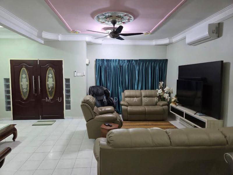 2-storey Terraced House for Sale in Bandar Putra (Kulai) - Muhamad Asrul - Living Room - PropertyGuru.com.my