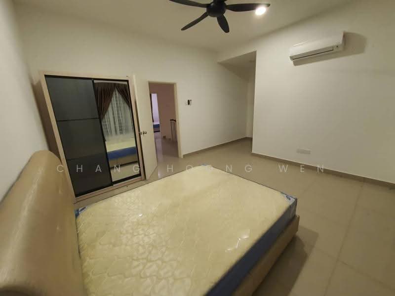 2-storey Terraced House for Rent in Taman Sri Penawar (Pengerang) - Chang Hoong Wen - Bedroom - PropertyGuru.com.my