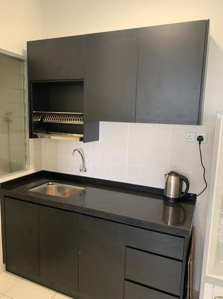 Apartment for Rent at Karisma @ Eco Majestic - Maznee Realtor - Kitchen - PropertyGuru.com.my