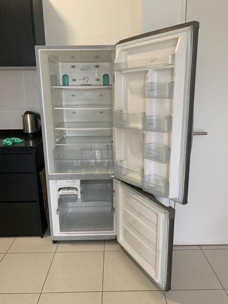 Apartment for Rent at Karisma @ Eco Majestic - Maznee Realtor - Kitchen - PropertyGuru.com.my