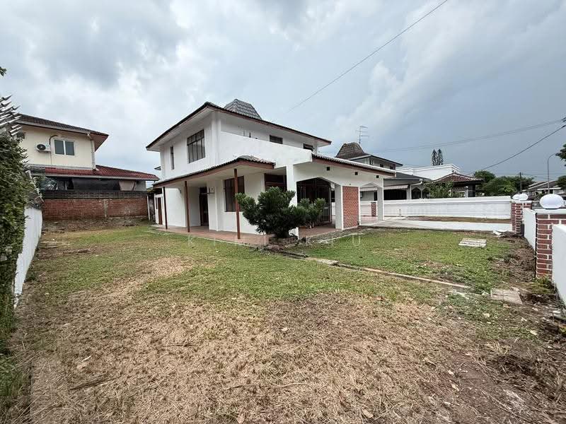 Bungalow House for Rent in Taman Suria (Johor Bahru) - Kimi Kiu - Exterior - PropertyGuru.com.my