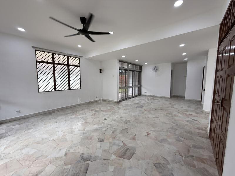 Bungalow House for Rent in Taman Suria (Johor Bahru) - Kimi Kiu - Living Room - PropertyGuru.com.my
