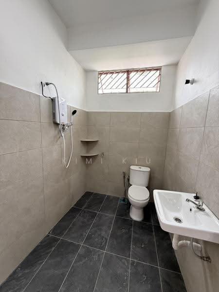 Bungalow House for Rent in Taman Suria (Johor Bahru) - Kimi Kiu - Bathroom - PropertyGuru.com.my