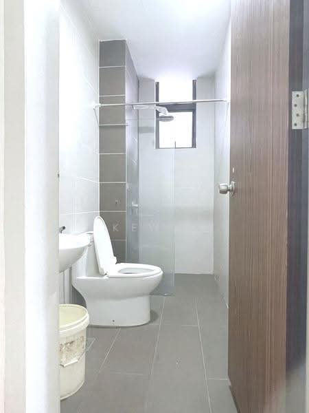 Service Residence for Sale at City of Green - Kew . - Bathroom - PropertyGuru.com.my