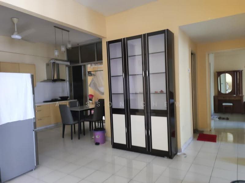Kondominium untuk Disewa di Putra Place Condominium - Alisson Chew - Kitchen - PropertyGuru.com.my