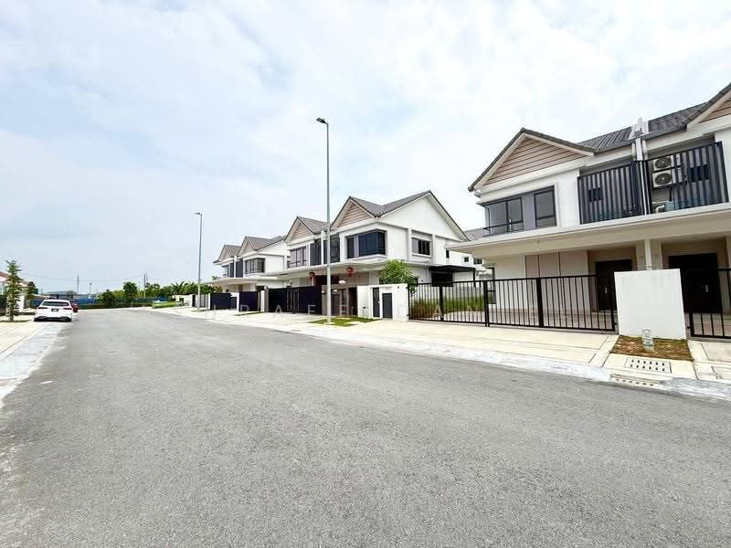 Rumah Berkembar untuk Dijual di Cyber 10 (Cyberjaya) - Ashraff Daniel - PropertyGuru.com.my