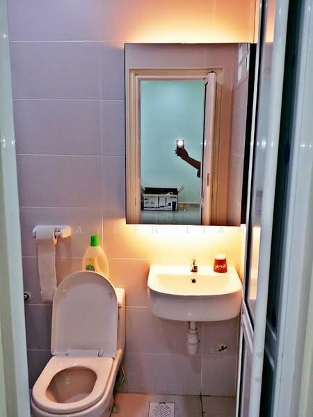 Pangsapuri untuk Dijual di Nusa Heights (Nusa Puncak) - Jayden Lian - Bathroom - PropertyGuru.com.my