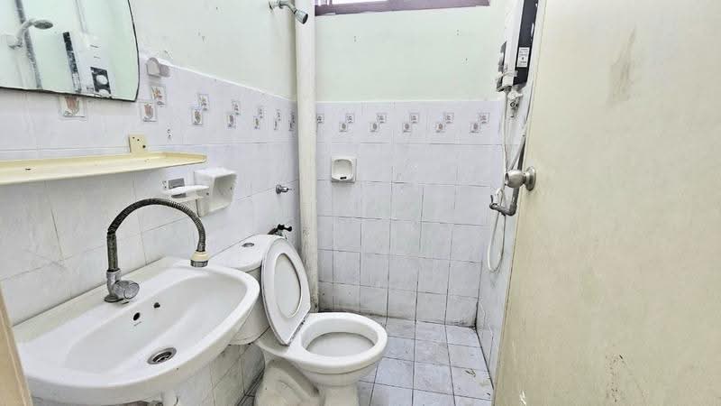 Rumah Teres 2-Tingkat untuk Dijual di Taman Sri Pulai Perdana (Skudai) - Janice . - Bathroom - PropertyGuru.com.my