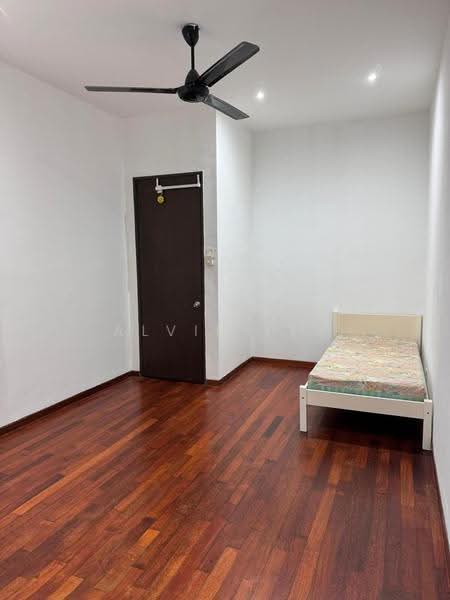 Rumah Teres 2.5-Tingkat untuk Disewa di Bandar Sungai Long (Selangor) - Alvin Lee - Bedroom - PropertyGuru.com.my