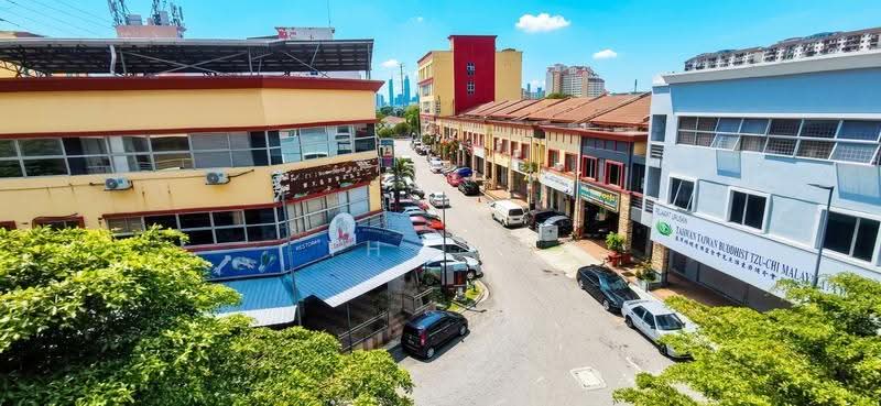Kedai untuk Disewa di Kampung Ampang Campuran (Ampang) - TH Lim - Exterior - PropertyGuru.com.my