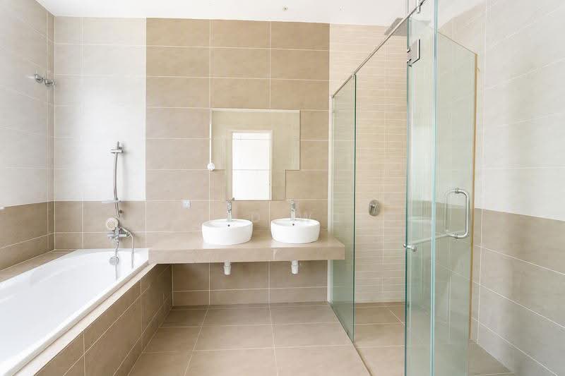 Semi-Detached House for Rent in Cyberjaya (Selangor) - Jared Wong - Bathroom - PropertyGuru.com.my