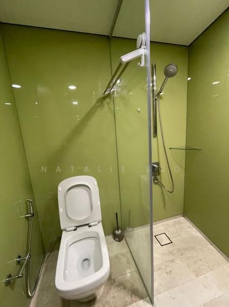Kediaman Servis untuk Disewa di Sky Suites @ KLCC - Natalie Soo - Bathroom - PropertyGuru.com.my
