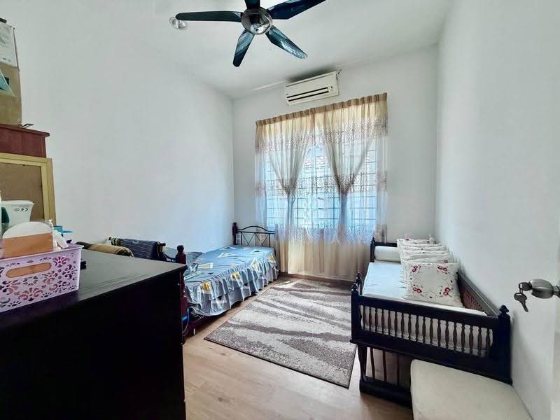 Rumah Berkembar untuk Dijual di Taman Andaman Ukay (Ulu Kelang) - Ashraff Daniel - Bedroom - PropertyGuru.com.my