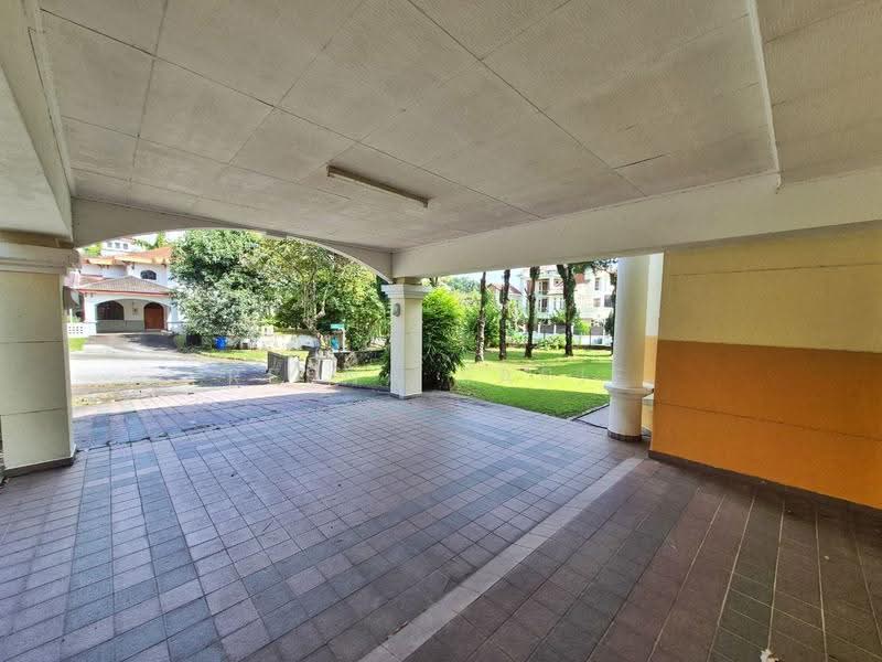 Semi-Detached House for Sale in Corner Lot Semi D 2 Storey KGSAAS Golf Club (Shah Alam) - Reena Sarif - Exterior - PropertyGuru.com.my