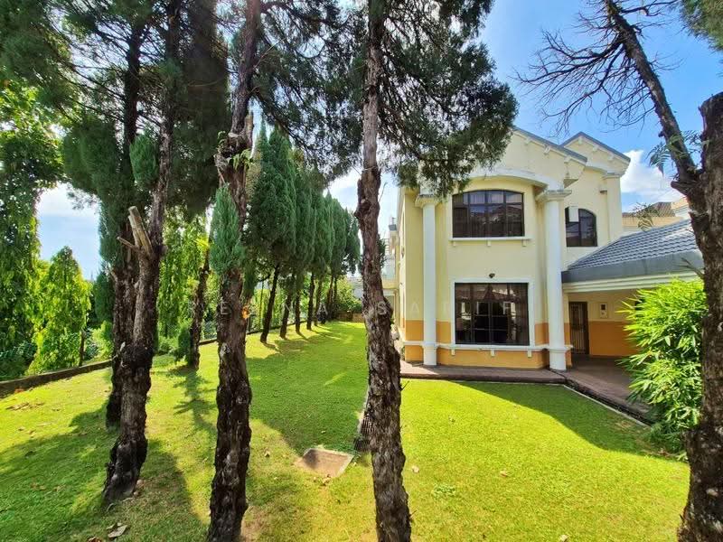Semi-Detached House for Sale in Corner Lot Semi D 2 Storey KGSAAS Golf Club (Shah Alam) - Reena Sarif - Exterior - PropertyGuru.com.my