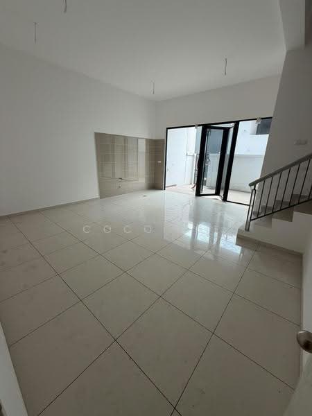 Rumah Teres 2.5-Tingkat untuk Disewa di Johor Bahru (Johor) - Coco Lee - Living Room - PropertyGuru.com.my