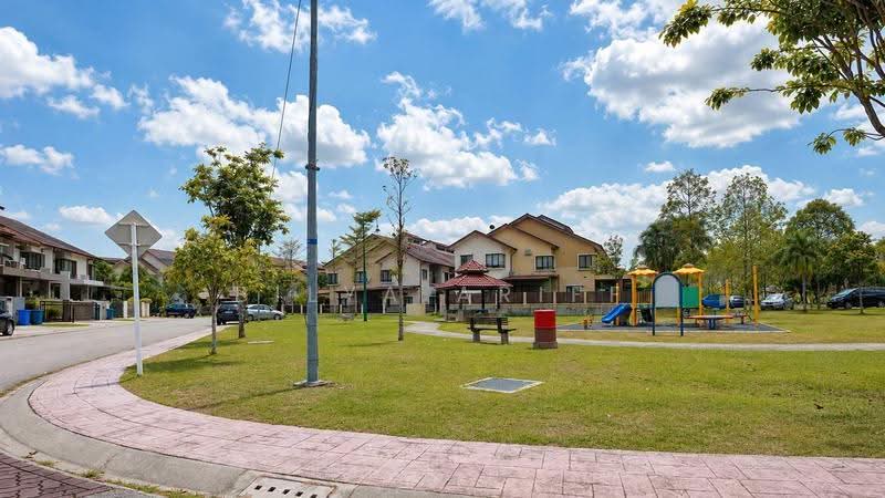 Rumah Teres 2-Tingkat untuk Dijual di Bukit Jelutong (Shah Alam) - BILYA ARIFF - PropertyGuru.com.my