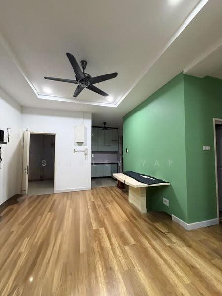 Kondominium untuk Dijual di Fairway Suites - Shirley Yap - Living Room - PropertyGuru.com.my