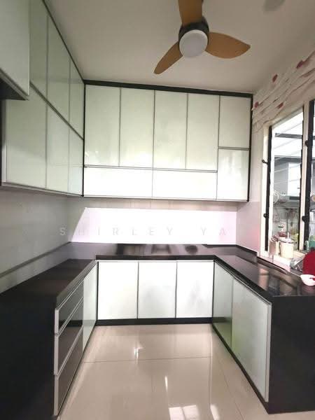 Kondominium untuk Dijual di Fairway Suites - Shirley Yap - Kitchen - PropertyGuru.com.my