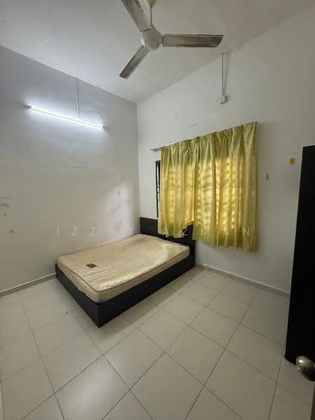 Semi-Detached House for Sale in Kuantan (Pahang) - Izzat Azman - Bedroom - PropertyGuru.com.my