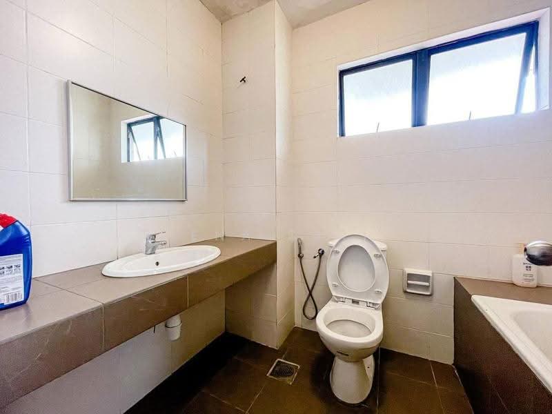 Rumah Teres 2.5-Tingkat untuk Dijual di Presint 18 (Putrajaya) - Reena Sarif - Bathroom - PropertyGuru.com.my