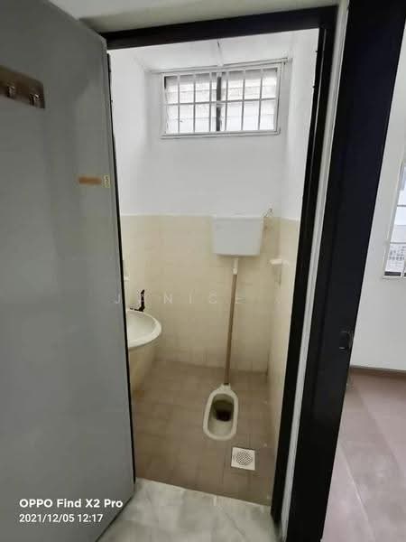 Rumah Teres 2-Tingkat untuk Dijual di Taman Skudai Baru (Skudai) - Janice . - Bathroom - PropertyGuru.com.my