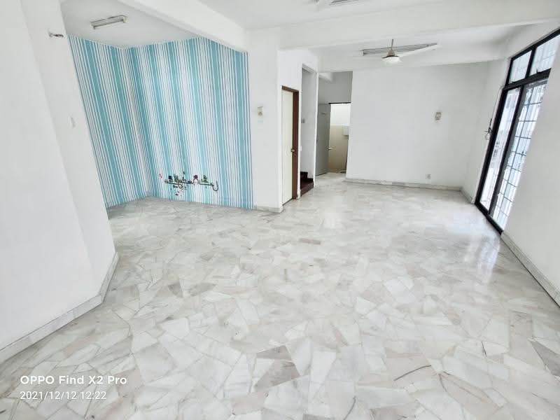 Rumah Teres 2-Tingkat untuk Dijual di Taman Skudai Baru (Skudai) - Janice . - Living Room - PropertyGuru.com.my