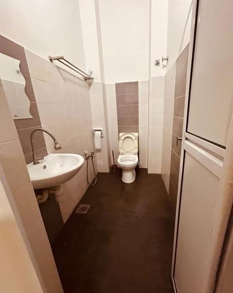 1-storey Terraced House for Sale in Bandar Indera Mahkota (Kuantan) - Jyn Yap - PropertyGuru.com.my