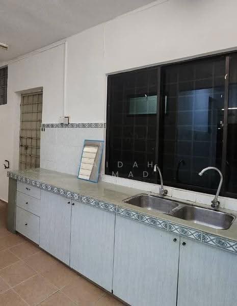 2-storey Terraced House for Sale in Taman Pandan Indah (Ampang) - Zaidah Ahmad - Kitchen - PropertyGuru.com.my