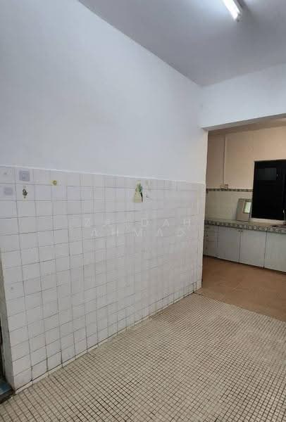 2-storey Terraced House for Sale in Taman Pandan Indah (Ampang) - Zaidah Ahmad - Kitchen - PropertyGuru.com.my