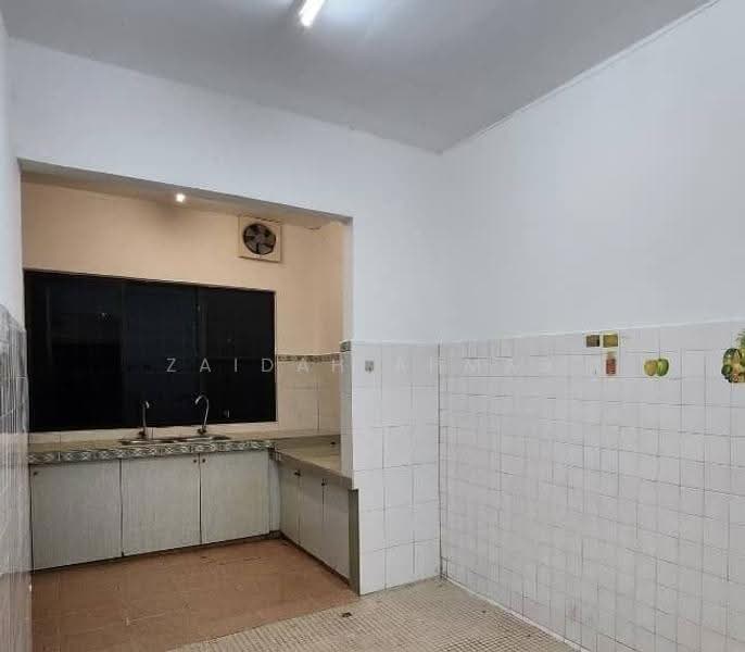 2-storey Terraced House for Sale in Taman Pandan Indah (Ampang) - Zaidah Ahmad - Kitchen - PropertyGuru.com.my