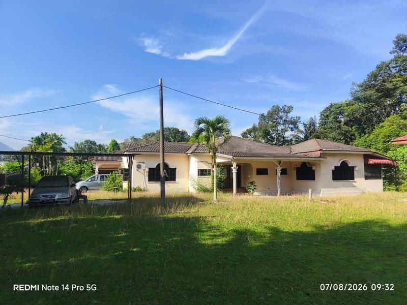 Bungalow House untuk Dijual di Taman Gopeng (Ipoh) - Fatin . - Exterior - PropertyGuru.com.my