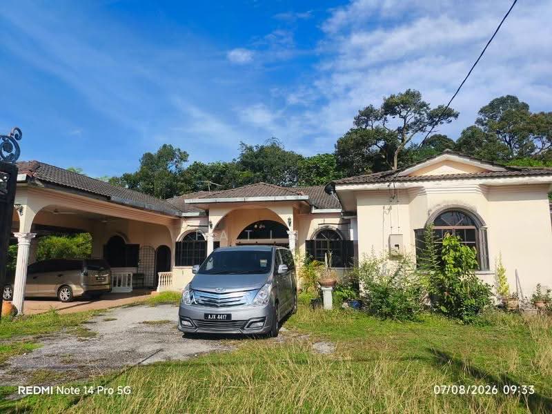 Bungalow House untuk Dijual di Taman Gopeng (Ipoh) - Fatin . - Exterior - PropertyGuru.com.my