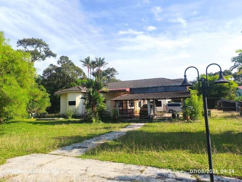Bungalow House untuk Dijual di Taman Gopeng (Ipoh) - Fatin . - Exterior - PropertyGuru.com.my