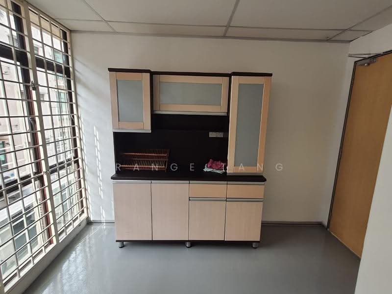 Office for Rent in Bandar Puteri Puchong (Puchong) - Orange Tang - Kitchen - PropertyGuru.com.my