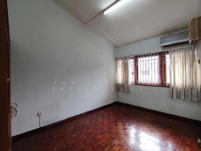 Rumah Teres 2-Tingkat untuk Disewa di Taman Melawati (Ulu Kelang) - Yan Kai Lit (Kelly Yan) - Bedroom - PropertyGuru.com.my