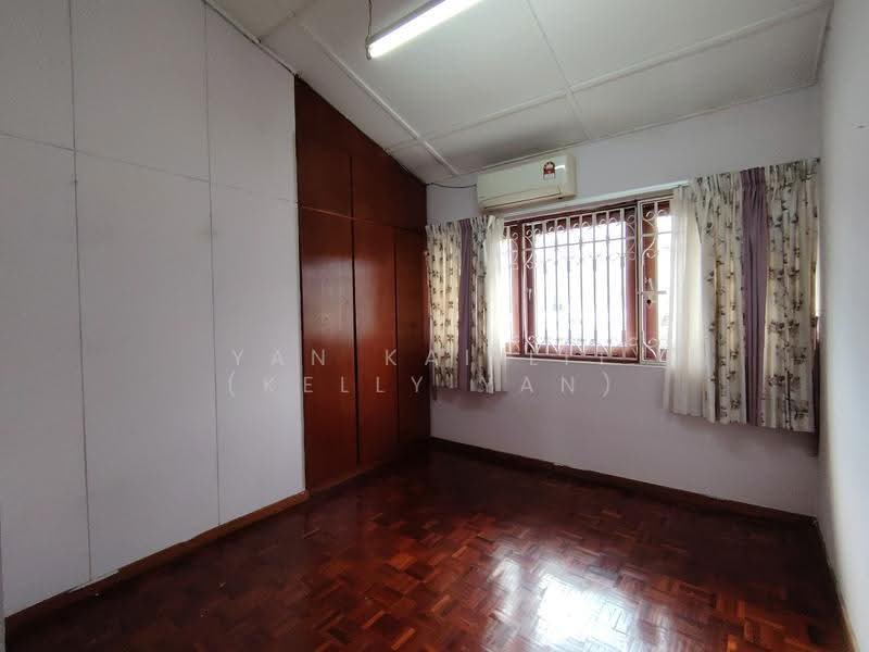 Rumah Teres 2-Tingkat untuk Disewa di Taman Melawati (Ulu Kelang) - Yan Kai Lit (Kelly Yan) - Bedroom - PropertyGuru.com.my