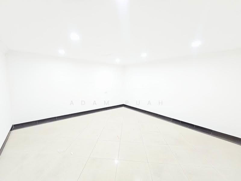 Semi-D Factory for Rent in Taman Perindustrian Taming Jaya (Balakong) - Adam Puah - Interior - PropertyGuru.com.my