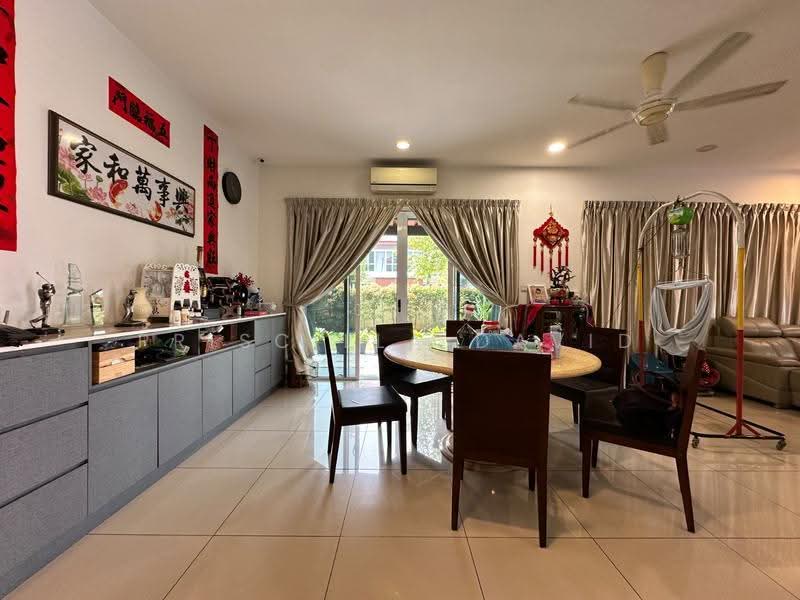 Rumah Berkembar untuk Dijual di Setia Eco Park (Setia Alam) - Priscilla David - Living Room - PropertyGuru.com.my