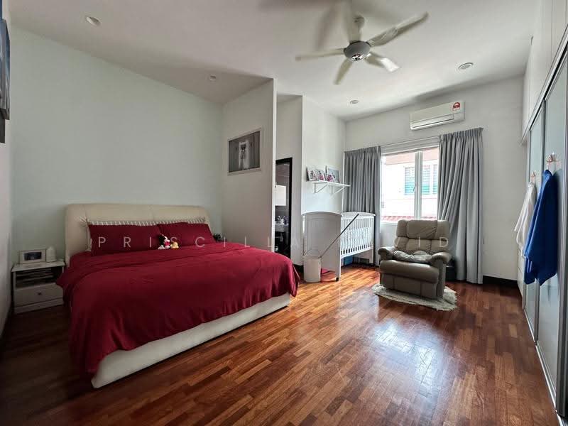 Rumah Berkembar untuk Dijual di Setia Eco Park (Setia Alam) - Priscilla David - Bedroom - PropertyGuru.com.my