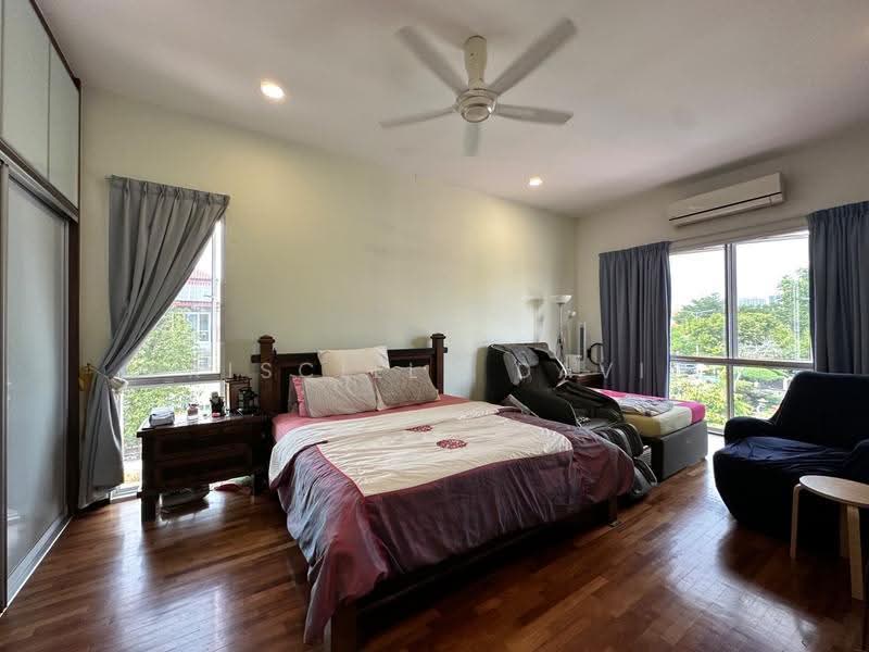 Rumah Berkembar untuk Dijual di Setia Eco Park (Setia Alam) - Priscilla David - Bedroom - PropertyGuru.com.my