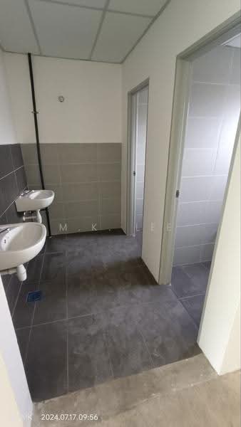 Commercial Bungalow for Sale in Taman Sungai Kapar Indah (Kapar) - M.K. Lee - PropertyGuru.com.my